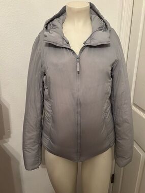 Uniqlo Lightweight down Gray Puffer Jacket XS